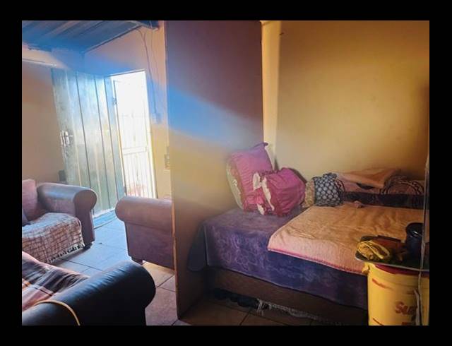 1 BEDROOM HOUSE FOR SALE IN RONDEBULT